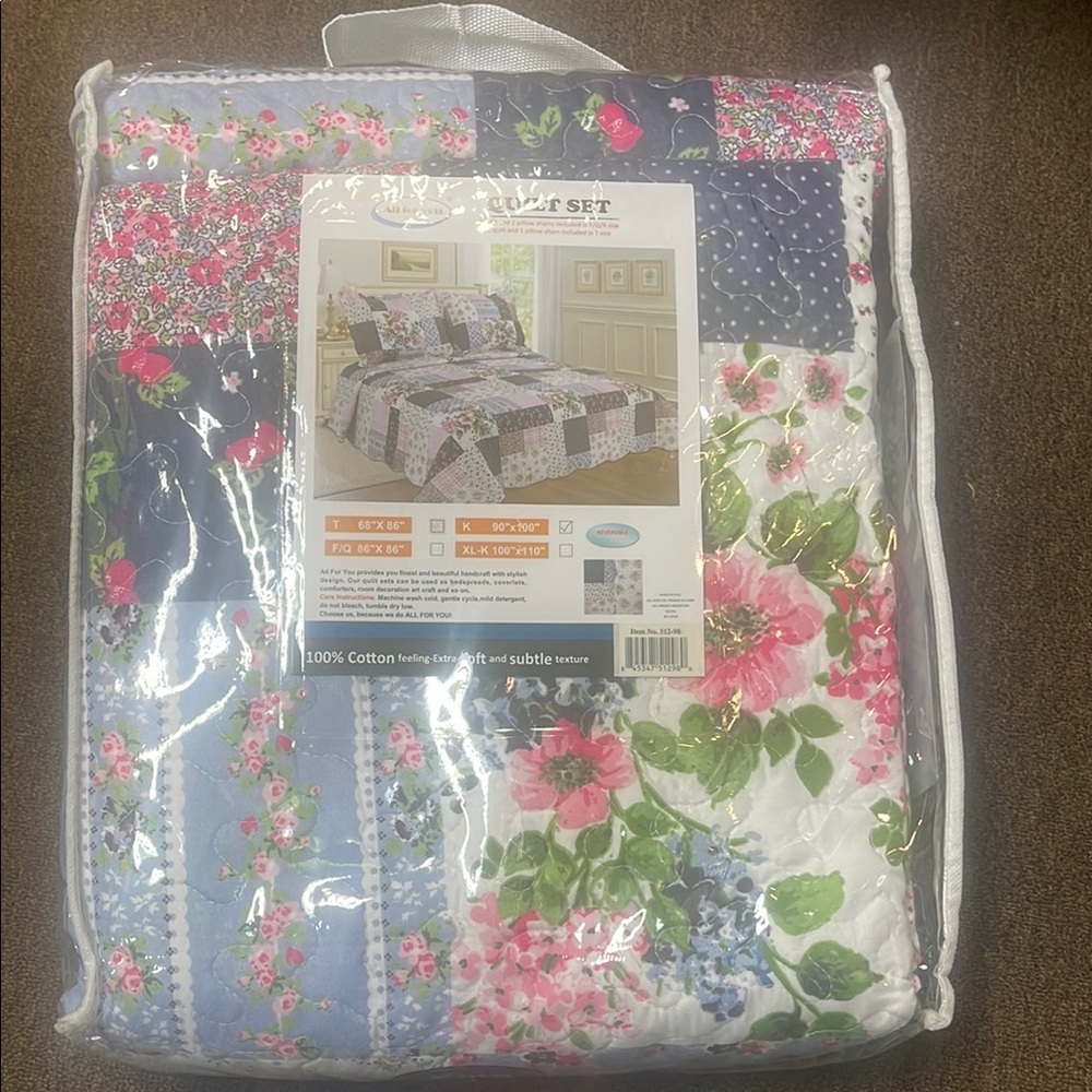 Floral Patchwork Quilt Set - Blue, Pink, White